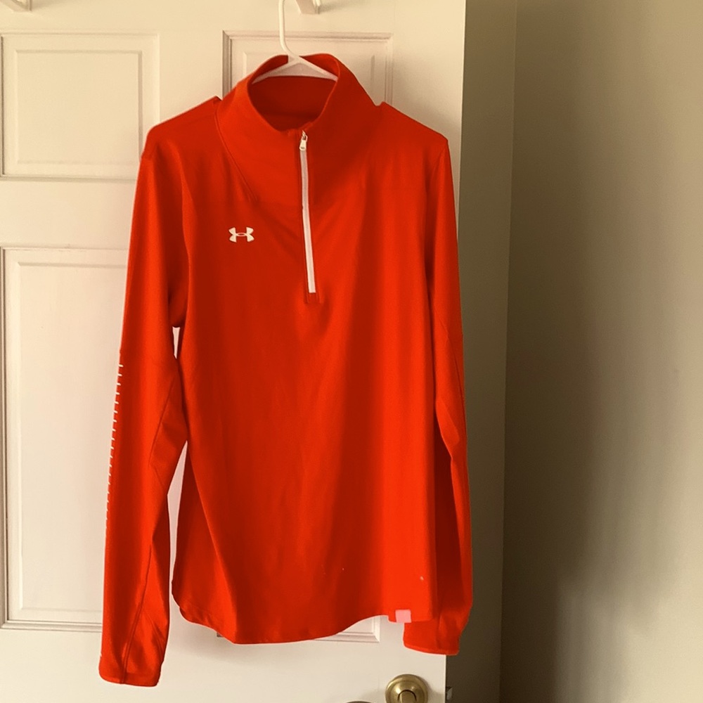 Under Armour zip up size large